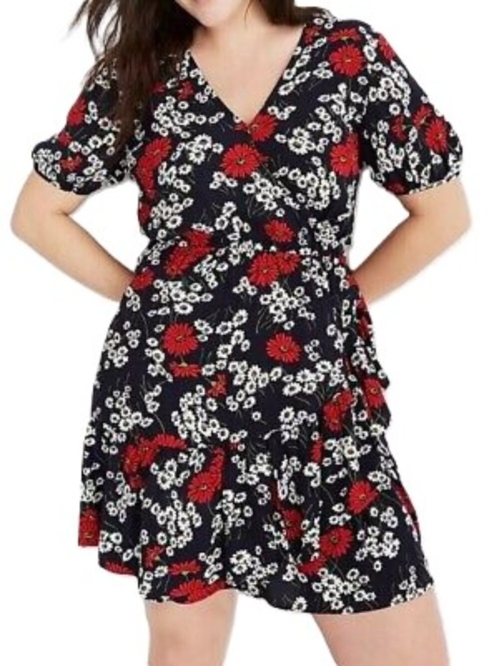 Madewell Ruffle-Wrap Dress in Hillside Daisies Print Size: 2